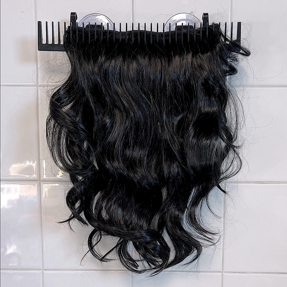 Volume & Curls! 16” 1B Multi-Row Clip In Extensions